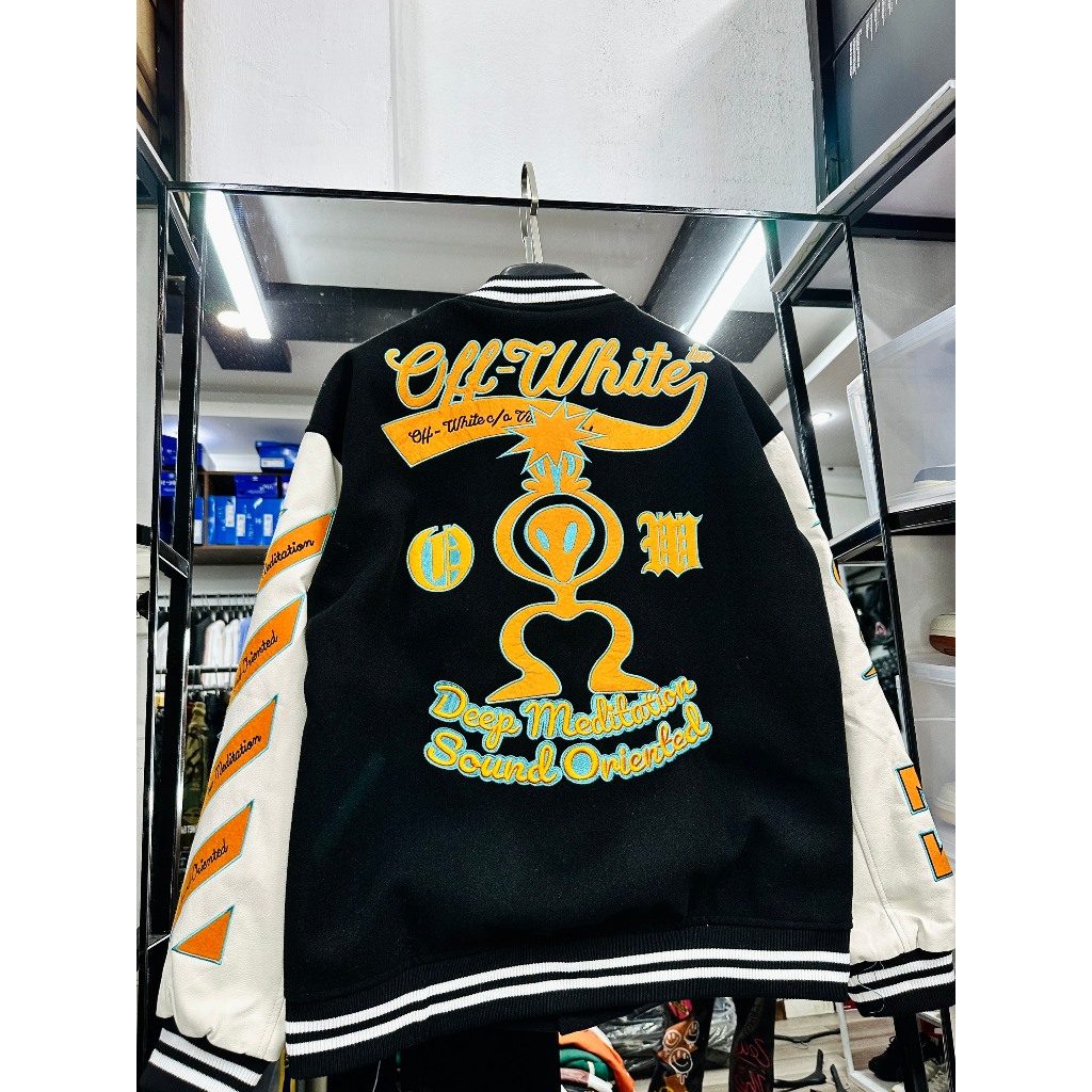 Áo khoác varsity off white cam