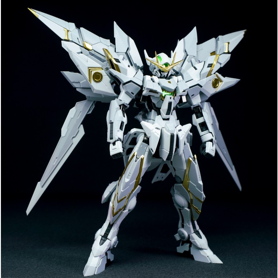 Mô Hình Lắp Ráp MG 1/100 Star Destroyer IronToys Khung Xương Hợp Kim Tặng Led + Decal