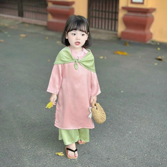 Áo dài lụa hồng phấn cho bé gái, Áo dài cho bé 8-28kg phối màu xanh hồng kèm khăn cho bé mặc tết, đi chơi SHOP MẸ MIU