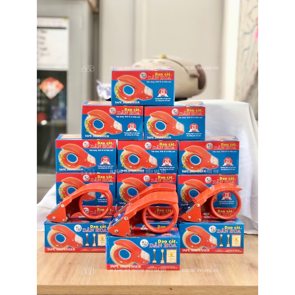 Dao cắt băng keo Dân Hoa cầm tay 5cm