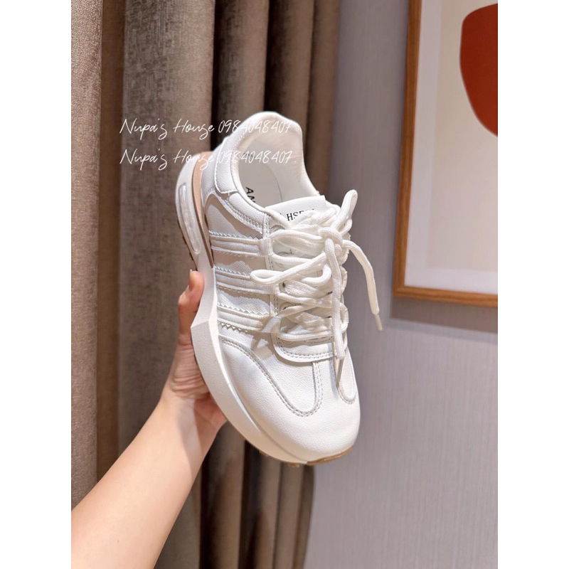 3883- giày thể thao