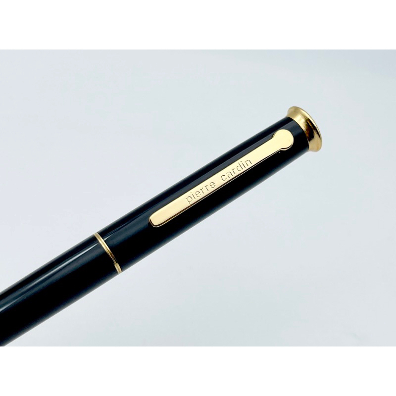 Bút bi Pierre Cardin