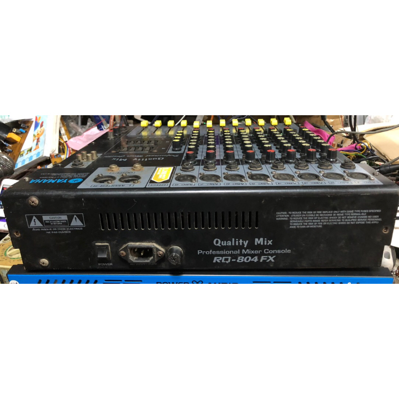 Bàn trộn mixer 8line yamaha