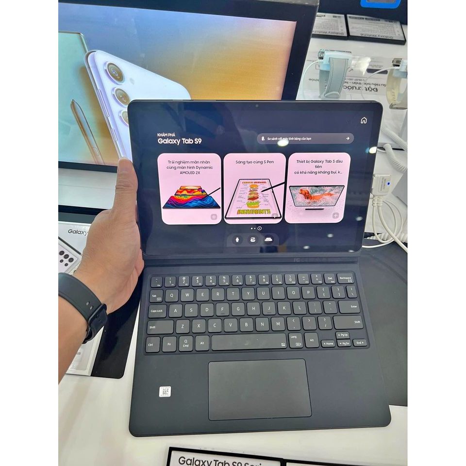 Máy tính bảng S.amsung Galaxy Tab S9 Wifi/5G 12GB/256GB - Chính hãng