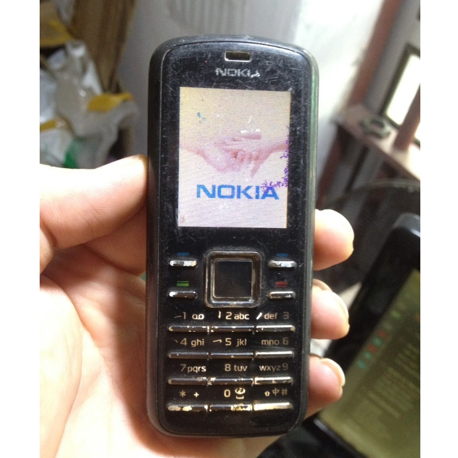 Xác NOKIA 6080 màn mực , vẫn hiển thị đẹp, nhận sjm có sóng, loa to, rung mạnh, míc tốt, phím hơi khó bấm,k bin