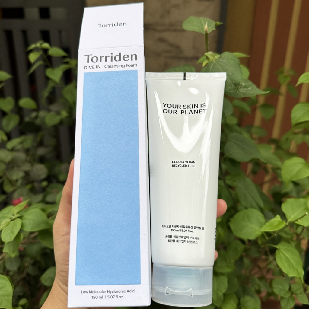 Sữa Rửa Mặt TORRIDEN DIVE IN CLEANSING FOAM Low Molecular Hyaluronic Acid 150ml Sạch Dịu Nhẹ Không Khô Da