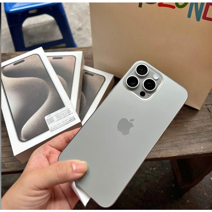 Điện thoại 15 Pro|max 256Gb Vn/a xanh titan new - Bh 1 đổi 1  LLA