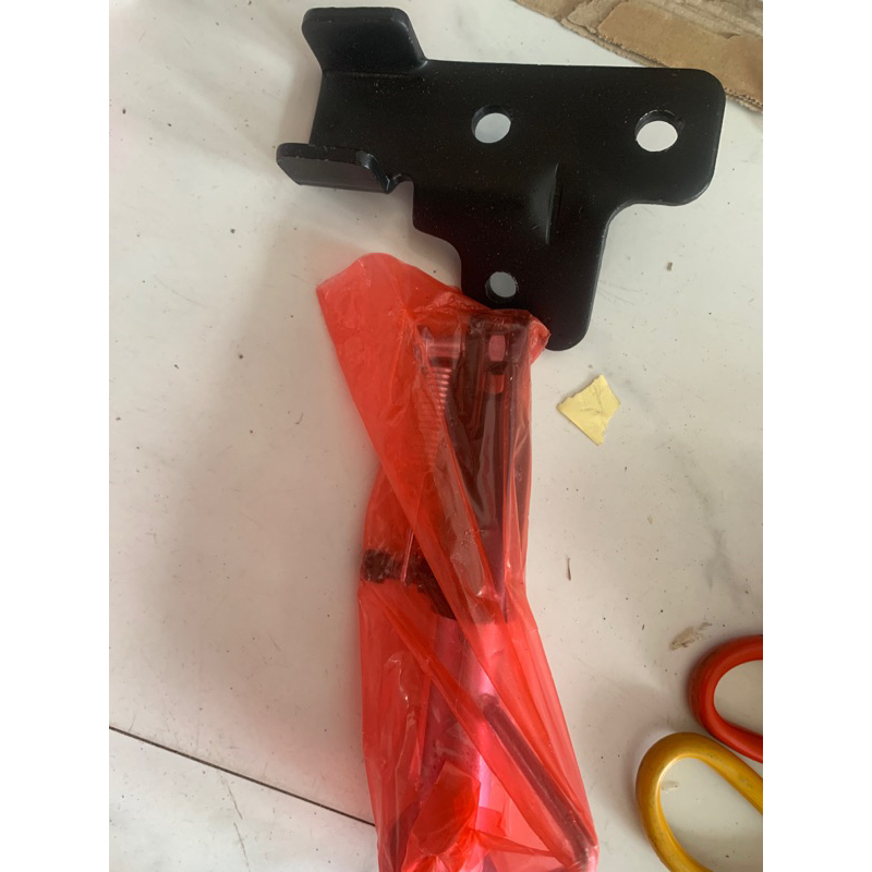 Chân chống thồ nghiêng xe máy + kèm lò xo chân trống