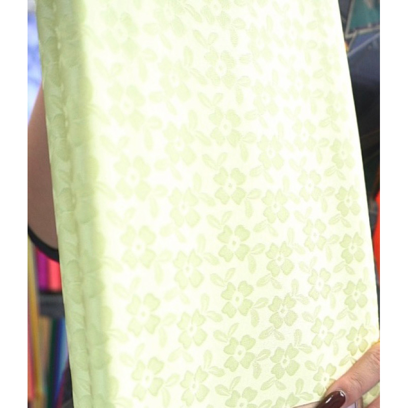 Gấm, lụa may áo dài, đầm váy sang trọng