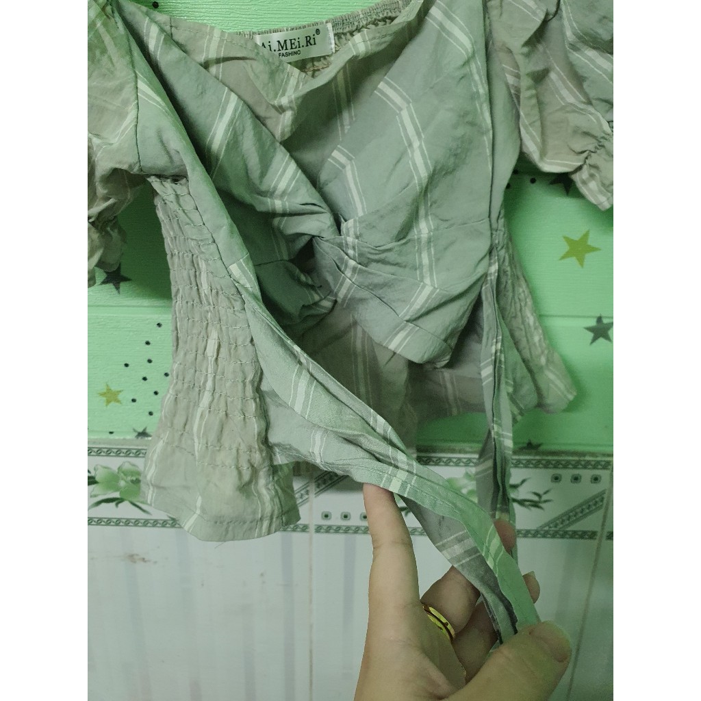 Áo kiểu buộc dây như hình màu xanh nhạt