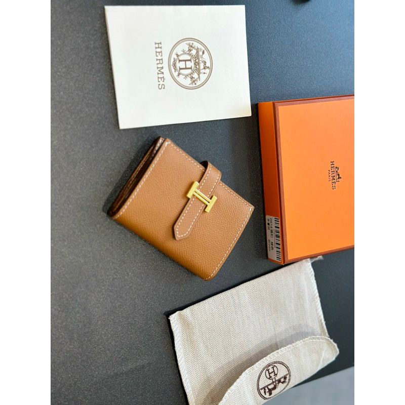 VÍ CHỮ H BEARN COMPACT WALLET FULLBOX
