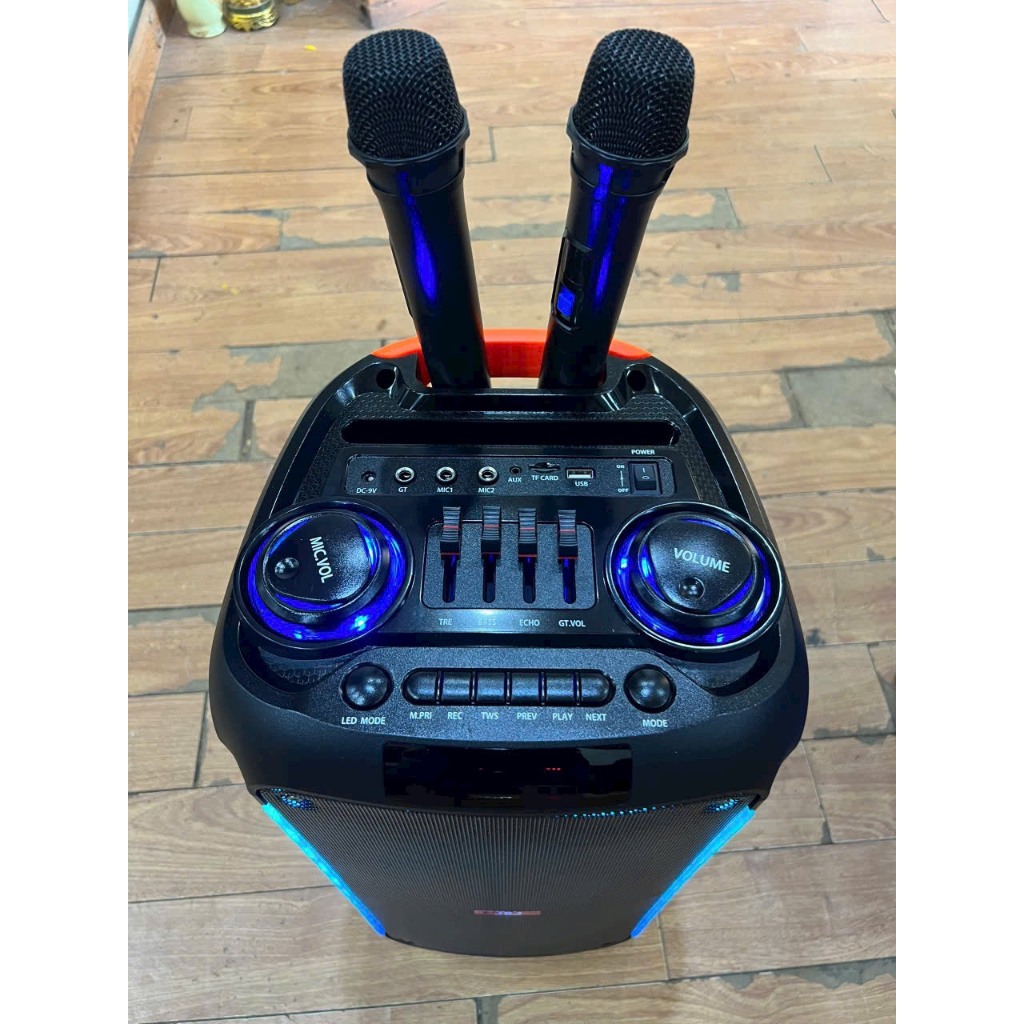 Loa Bluetooth  karaoke kèm 2 micro không dây JBJ.