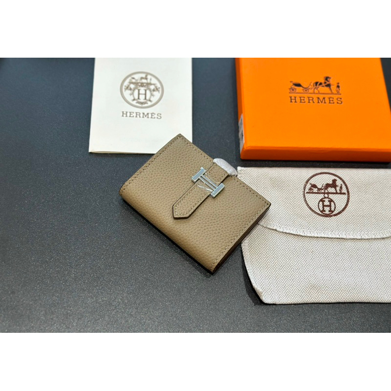 VÍ CHỮ H BEARN COMPACT WALLET FULLBOX