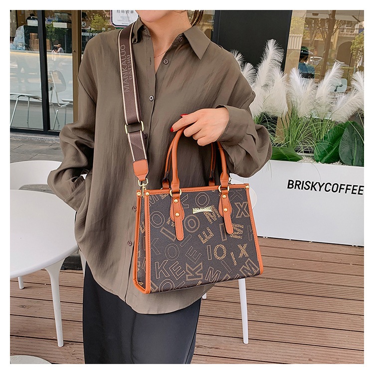 Túi Xách Nữ Đeo Chéo Quai Xách Cao Cấp NUTUSHOP - NT474