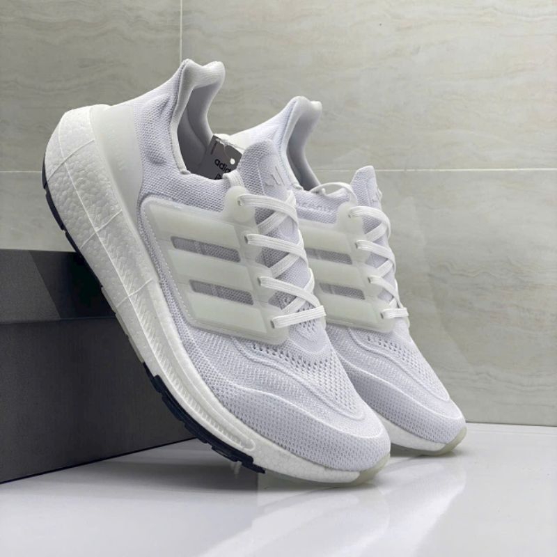 Giày Adidas ultraboost light W nam Nữ. tặng kèm vớ
