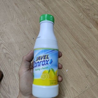 Nước Tẩy Trắng Quần Áo Zonrox Hương Chanh 200ml