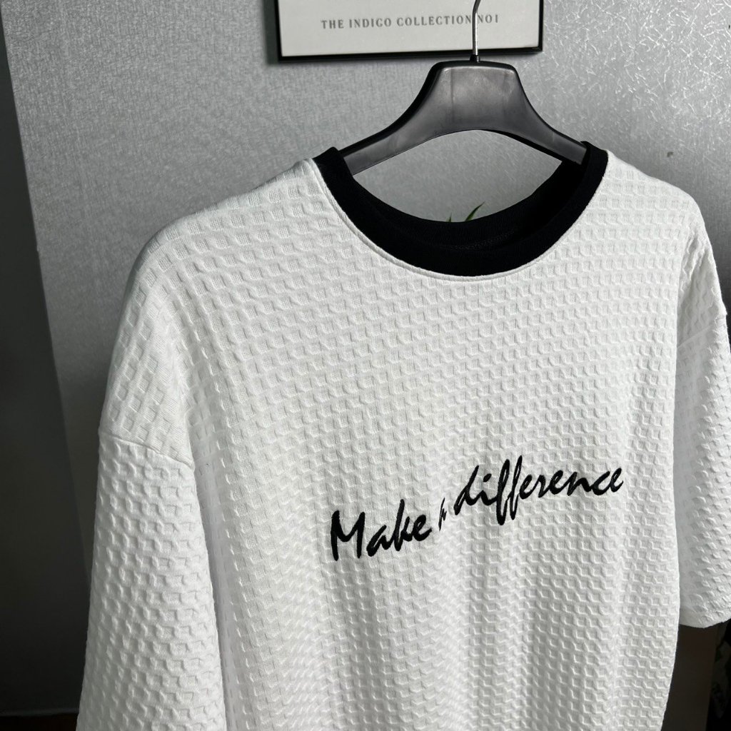 Áo thun SILAS thêu Make A Different vải cotton bông dập caro nổi unisex