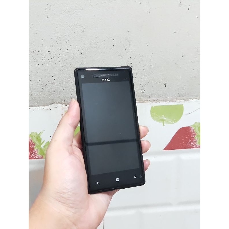Xác điện thoại cũ HTC 8X sạc im ru, không rõ tình trạnh
