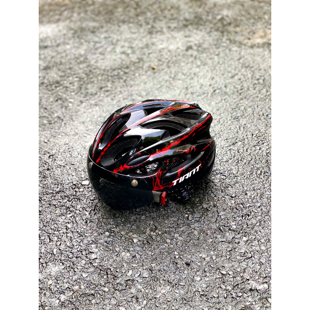 NÓN THỂ THAO TIANT D01 MÀU ĐEN ĐỎ CHÍNH HÃNG