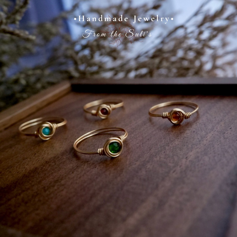 Nhẫn nữ đá quấn tròn thủ công, handmade