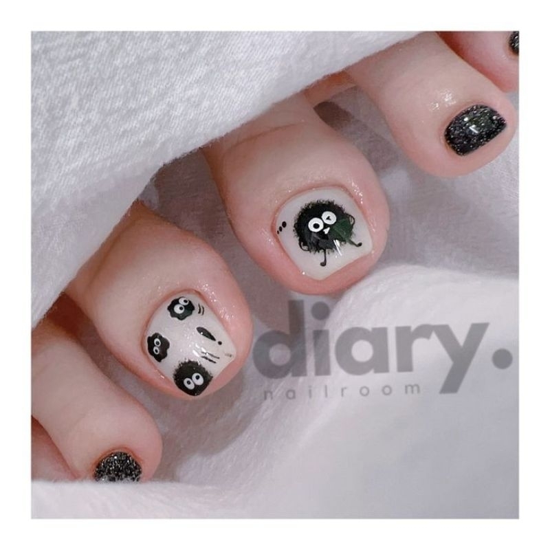 Nail box chân hoạt hình- kèm keo