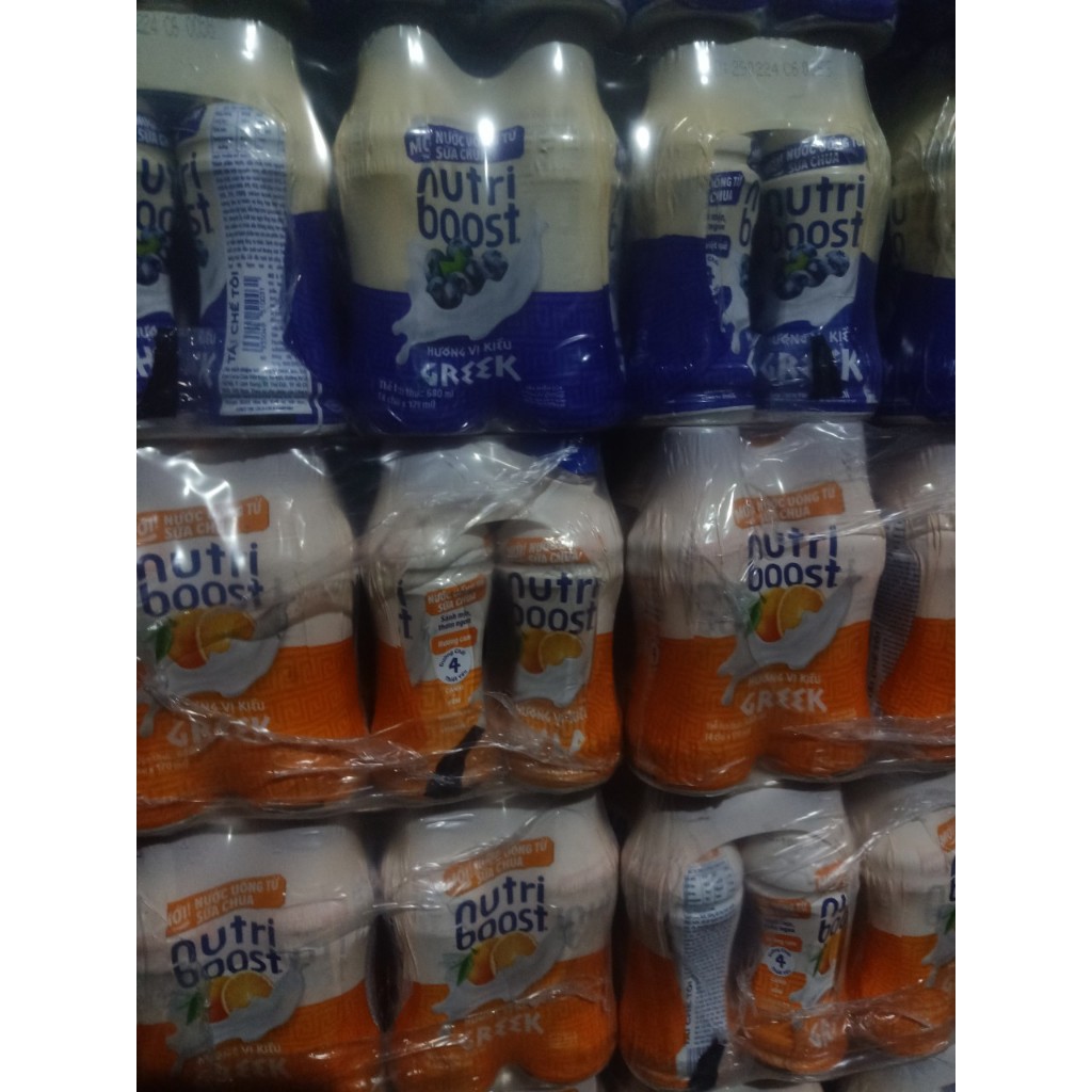 Thùng 24 chai Thức Uống từ Sữa Chua Nutriboost vị cam