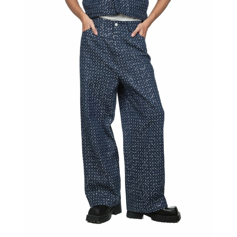 Áo croptop ngắn tay có cầu vai chất liệu denim và quần denim Xevi