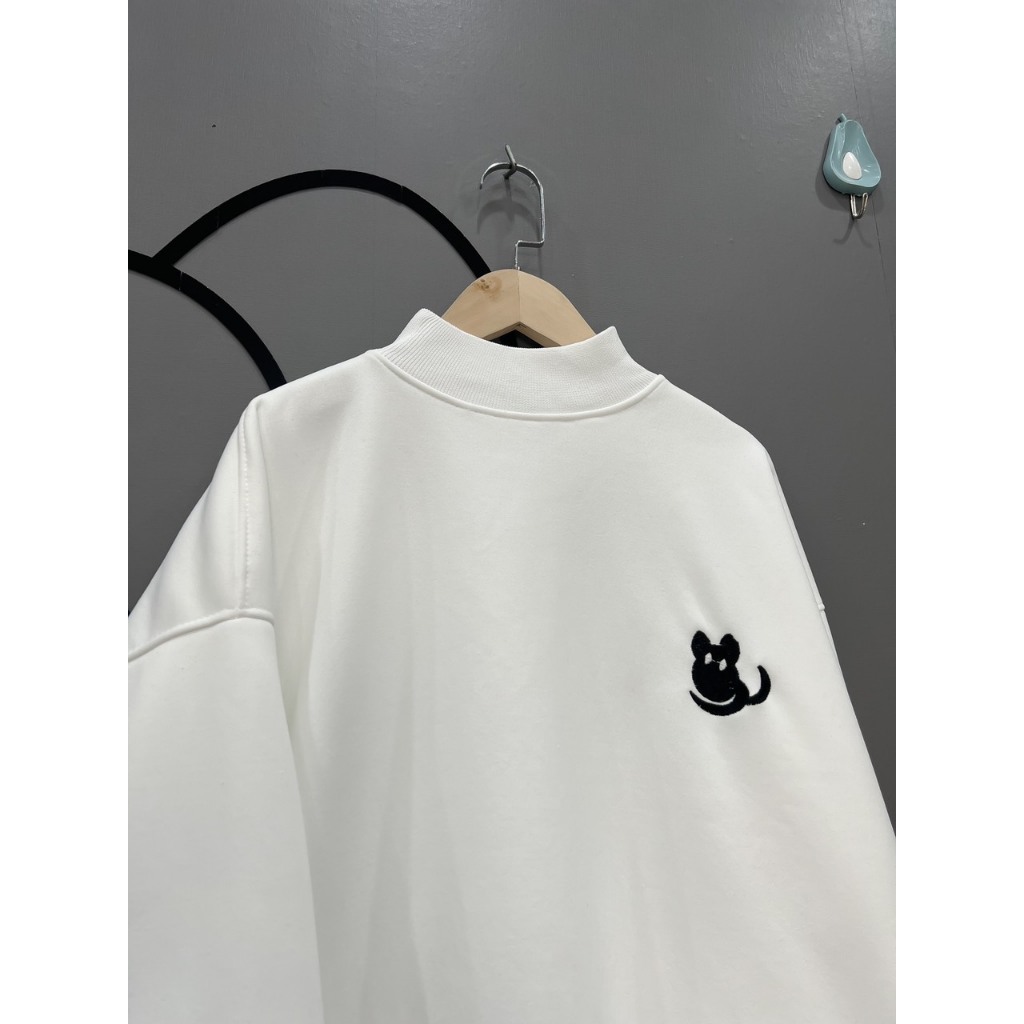 Áo nỉ sweater cổ cao mèo