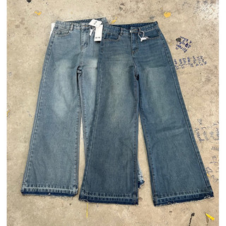 Quần jeans suông tháo gấu