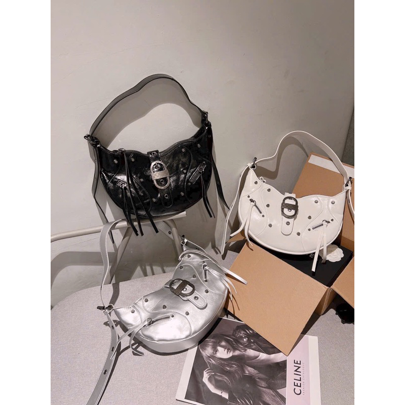 Túi đinh đeo chéo hot hot