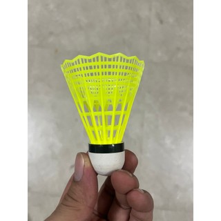 Quả cầu lông hộp 12 quả cầu lông bằng nhựa màu trăng, vàng