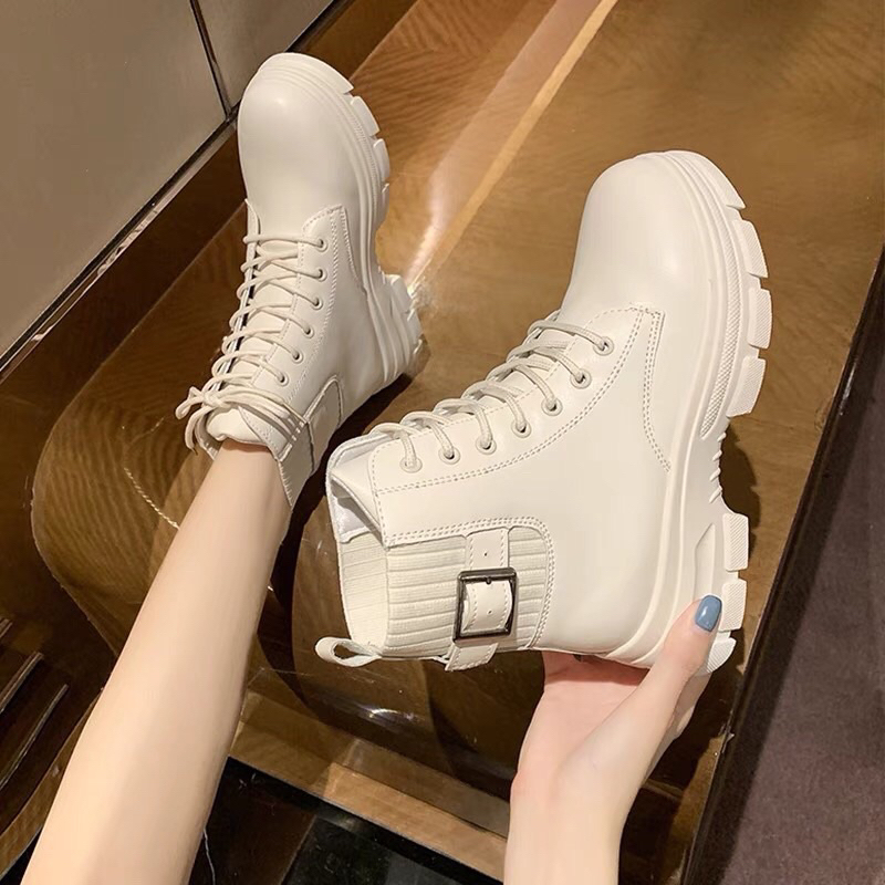 Giày bốt đế bánh mì khoá sau Cao Cấp -boots nữ độn đế cài khuy hàng Xuất