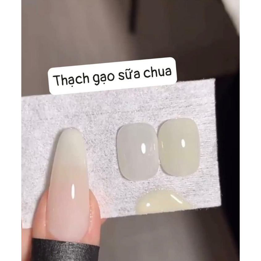 MÃ 06 SƠN THẠCH GẠO SỮA CHUA TRANG TRÍ MÓNG NHÉ A MÃ 06 XƯỞNG CÓ ĐỔI MÃ CHAI MỚI NHƯ ẢNH BÊN A
