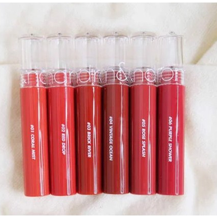 Son tặng kèm không ban