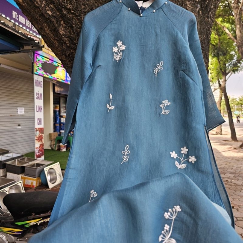 Aoa dài tơ crep thêu hoa 4 tà cao cấp giá rẻ mềm mại hàng may kĩ bán sỉ