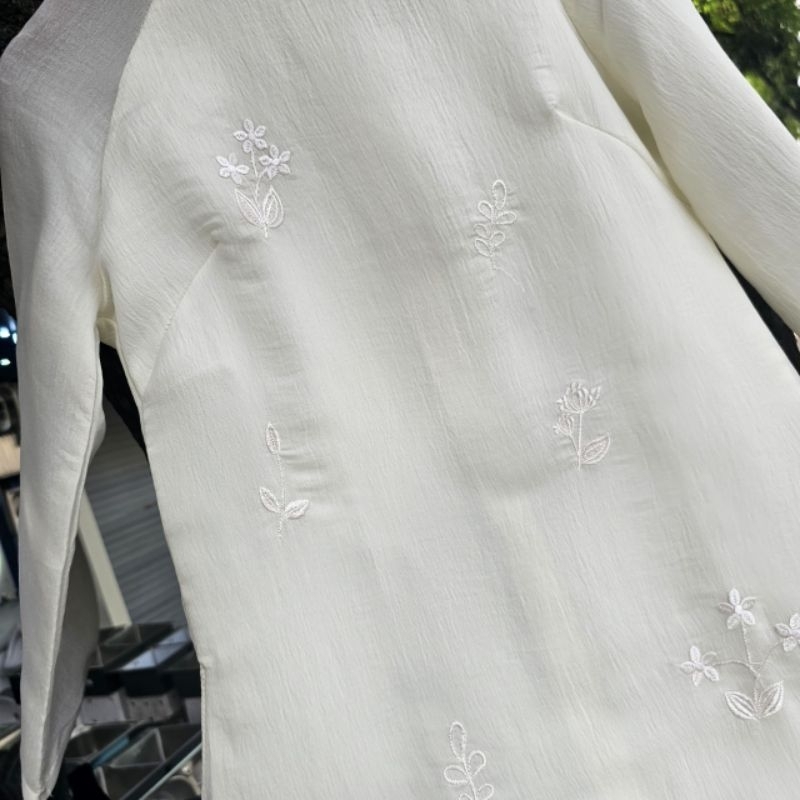 Aoa dài tơ crep thêu hoa 4 tà cao cấp giá rẻ mềm mại hàng may kĩ bán sỉ