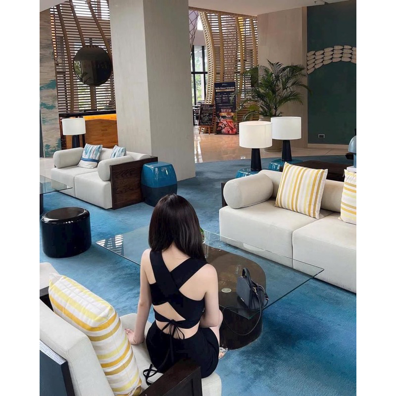 Florence- Set áo croptop cổ V chéo dây lưng và chân váy chữ A