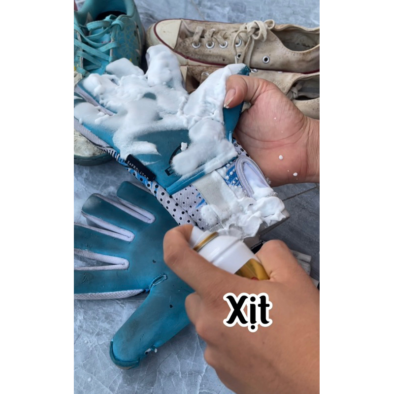 Bình Xịt Bọt Tuyết Vệ Sinh Găng Tay Thủ Môn, Giày Bóng Đá, Sneaker, Bình Xịt Giặt Khô Găng Giày 420ML
