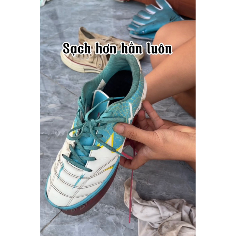 Bình Xịt Bọt Tuyết Vệ Sinh Găng Tay Thủ Môn, Giày Bóng Đá, Sneaker, Bình Xịt Giặt Khô Găng Giày 420ML