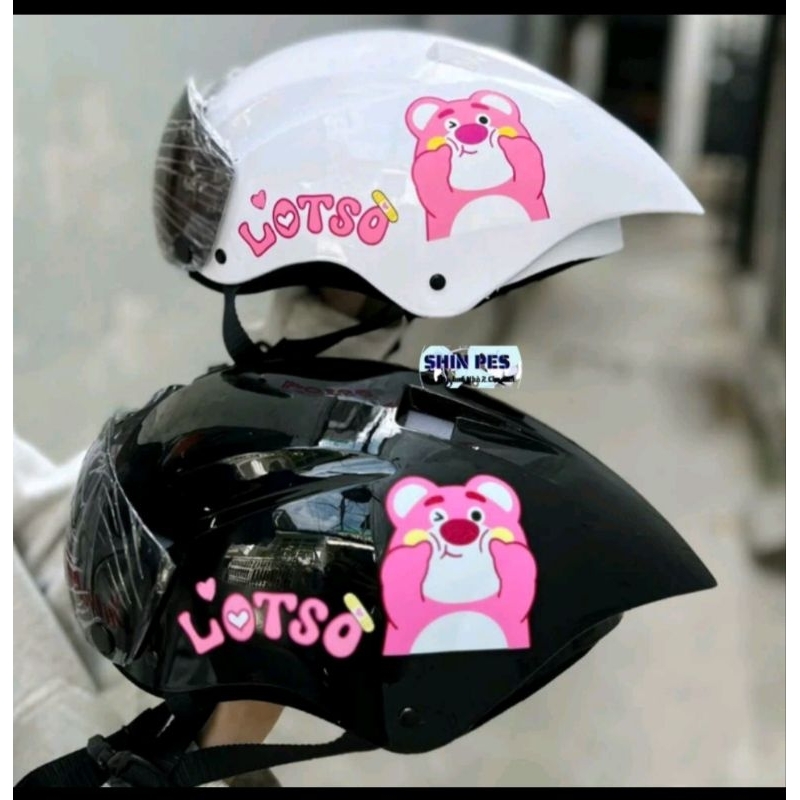 Nón bảo hiểm đuôi nhọn hình gấu dâu size từ 18 tuổi trở lên  tặng kèm tai mèo cute