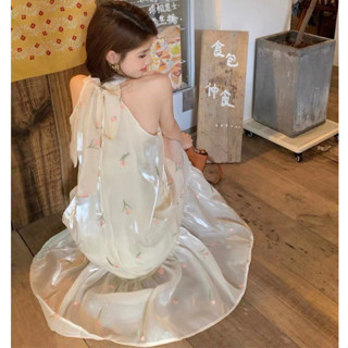 Đầm Cổ Yếm Dáng Dài Thêu Hoa Nhí Vải Tơ Óng Thêu hoa Tulip Phong Cách Hàn, Váy Đầm Hoa Nhí Dáng Dài Đi Biển Đi Du Lịch