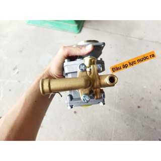 Đầu bơm xịt thuốc lắp động cơ 2 thì  và 4 thì thailand .