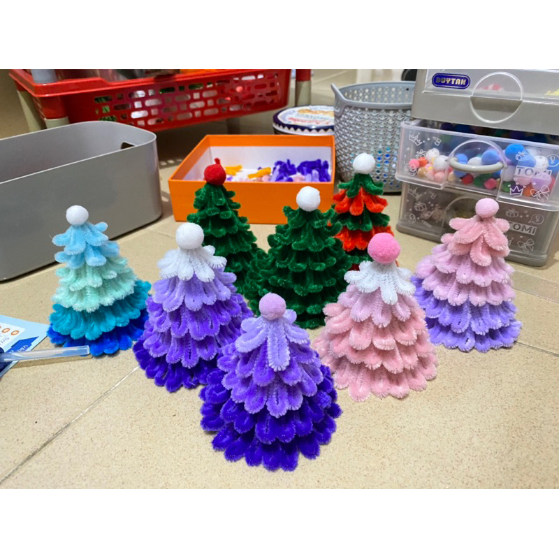 CÂY THÔNG NOEL BẰNG KẼM NHUNG