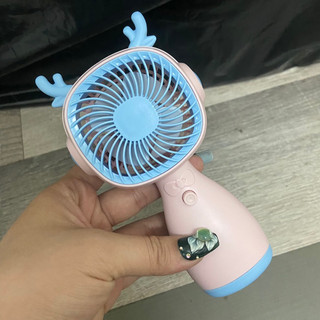 Quạt mini cầm tay dễ thương - Quạt nối mi (giao màu ngẫu nhiên)
