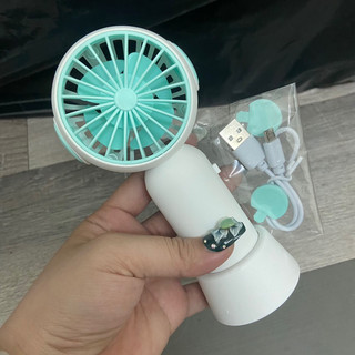 Quạt mini cầm tay dễ thương - Quạt nối mi (giao màu ngẫu nhiên)