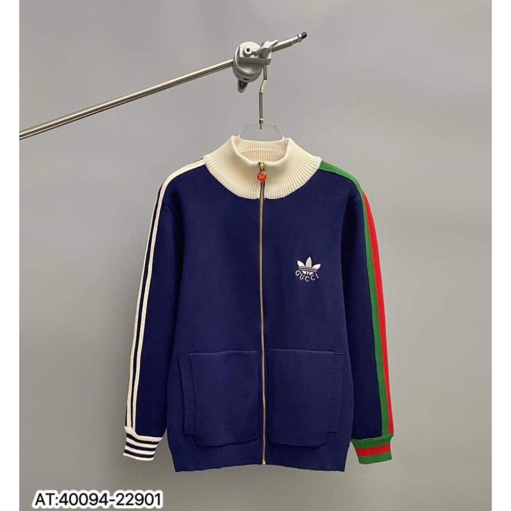 Áo Khoác Gucci Kết Hợp Logo Thêu Adidas Hàng Quảng Châu Cổ Bo Dày Dặn Nam Nữ Hottrend 2023
