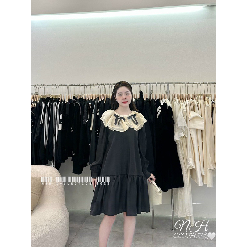 Váy xuông tơ đuôi cá cổ bèo nơ