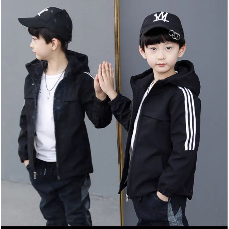 Áo khoác gió 3 sọc size đại cho bé trai