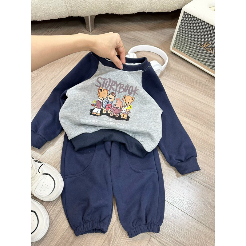 Bộ thu đông bé gái, bộ quần áo dài tay chất nỉ họa tiết STORY BOOK cho bé 10-30kg