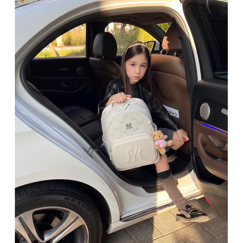 Balo Monogram MLB kèm móc khoá